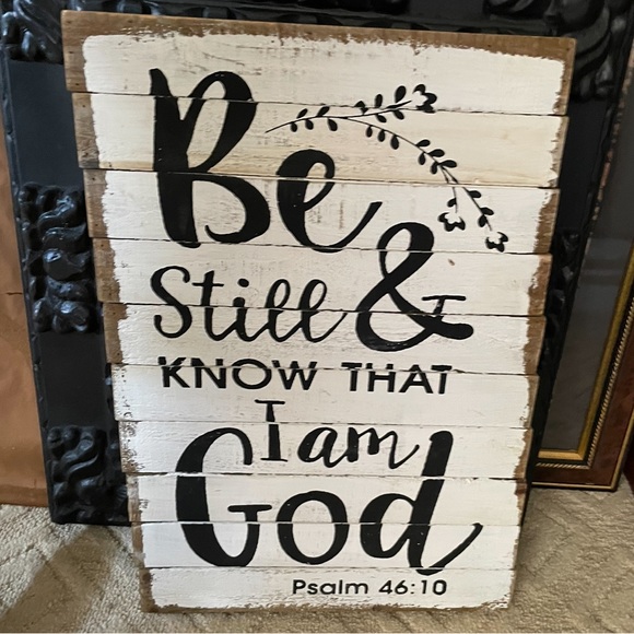 BE STILL & KNOW THAT I AM GOD PALLET DÉCOR - Picture 1 of 2